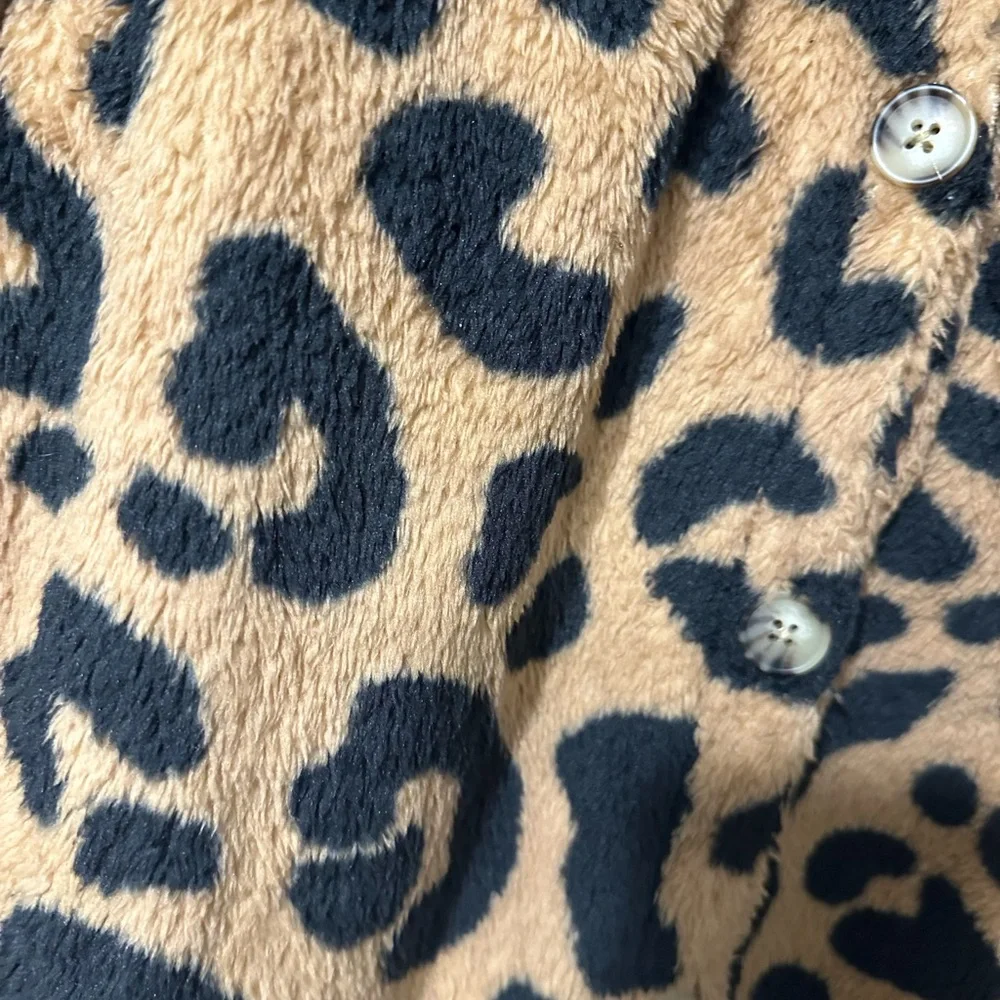 Time and Tru Brown Leopard Teddy Jacket - Picture 2 of 4